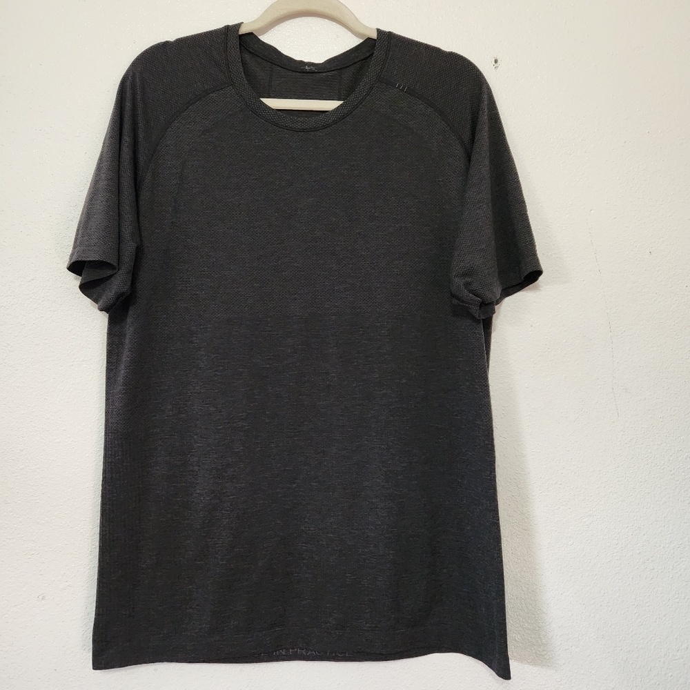 Lululemon Metal Vent Short Sleeve